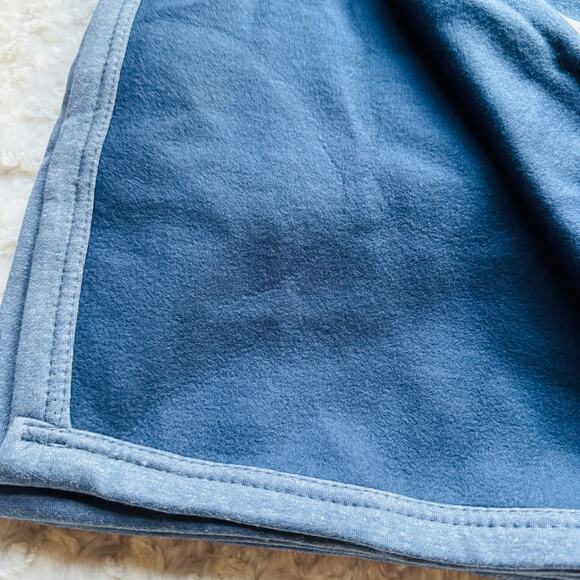 Columbia Surgery NYC MV Sport Pro Weave Jumbo 84" by 54" Sweatshirt Blanket NEW - Picture 5 of 6